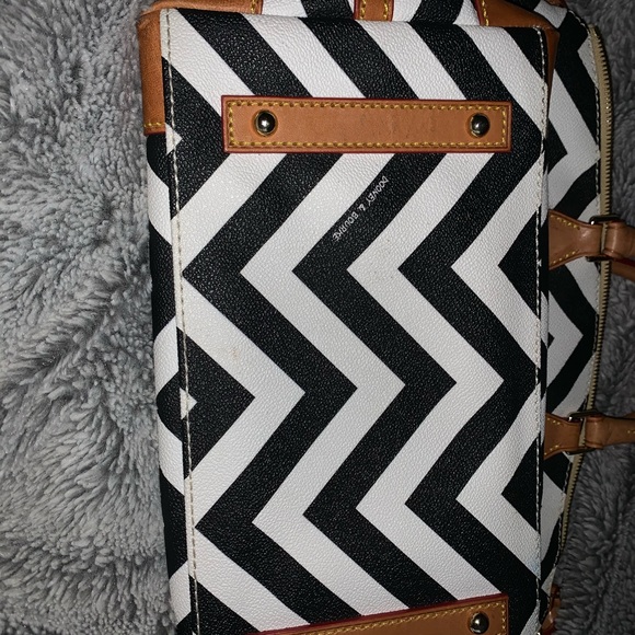 Never used Dooney & Bourke - Picture 2 of 4